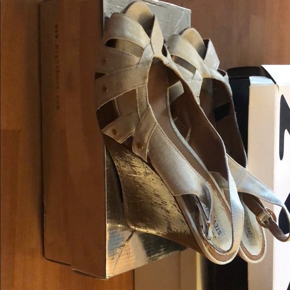 Wedges - Picture 2 of 7